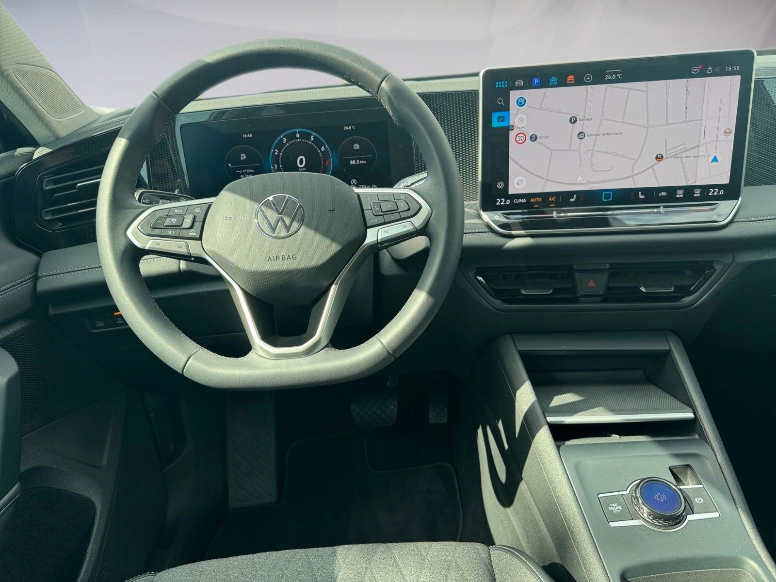 Fahrzeugabbildung Volkswagen Tiguan 1.5 eTSI Life