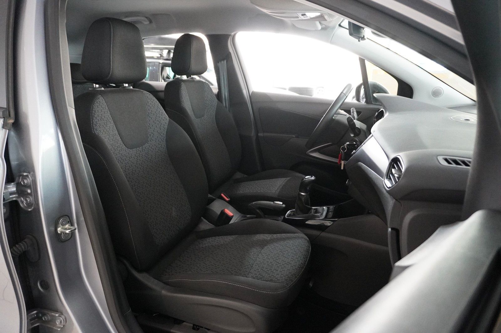 Fahrzeugabbildung Opel Crossland (X) 1.2 EDITION NAVI/LED/KAMERA/DAB+