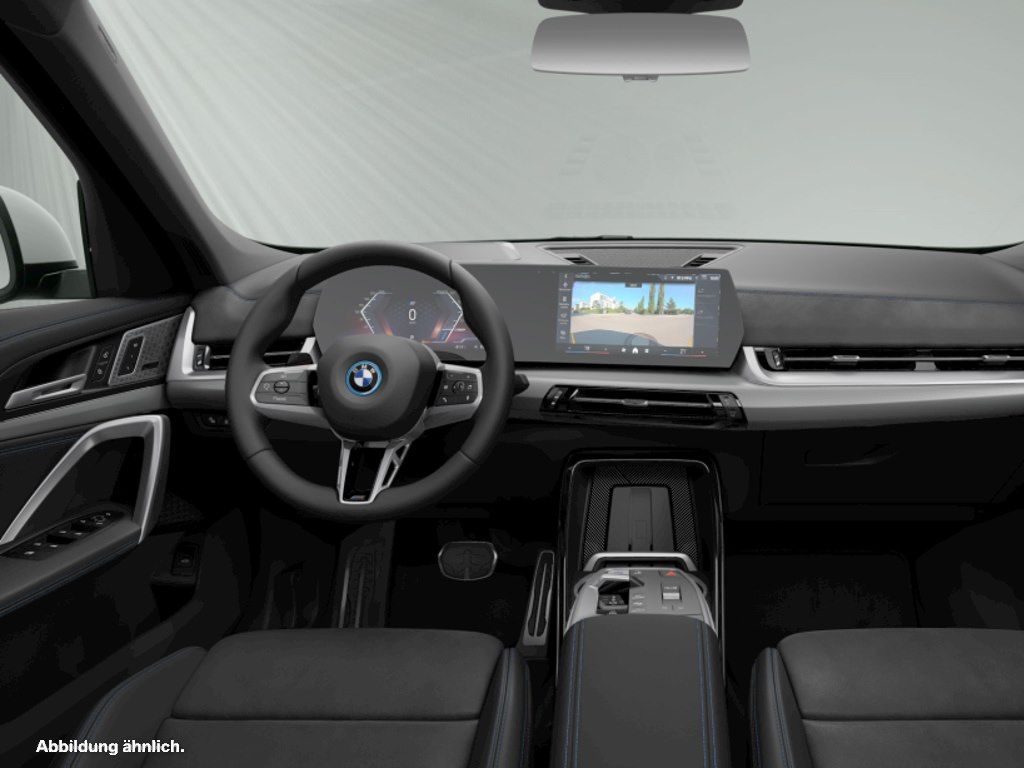 BMW iX1 xDrive30 M Sport AHK Panorama Head-Up H K foto 5