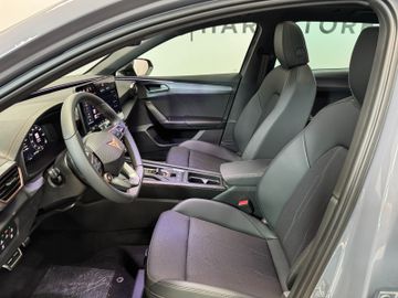 Fahrzeugbestand 12 Cupra Leon Sportstourer 1.5 AHK Panodach Kamera