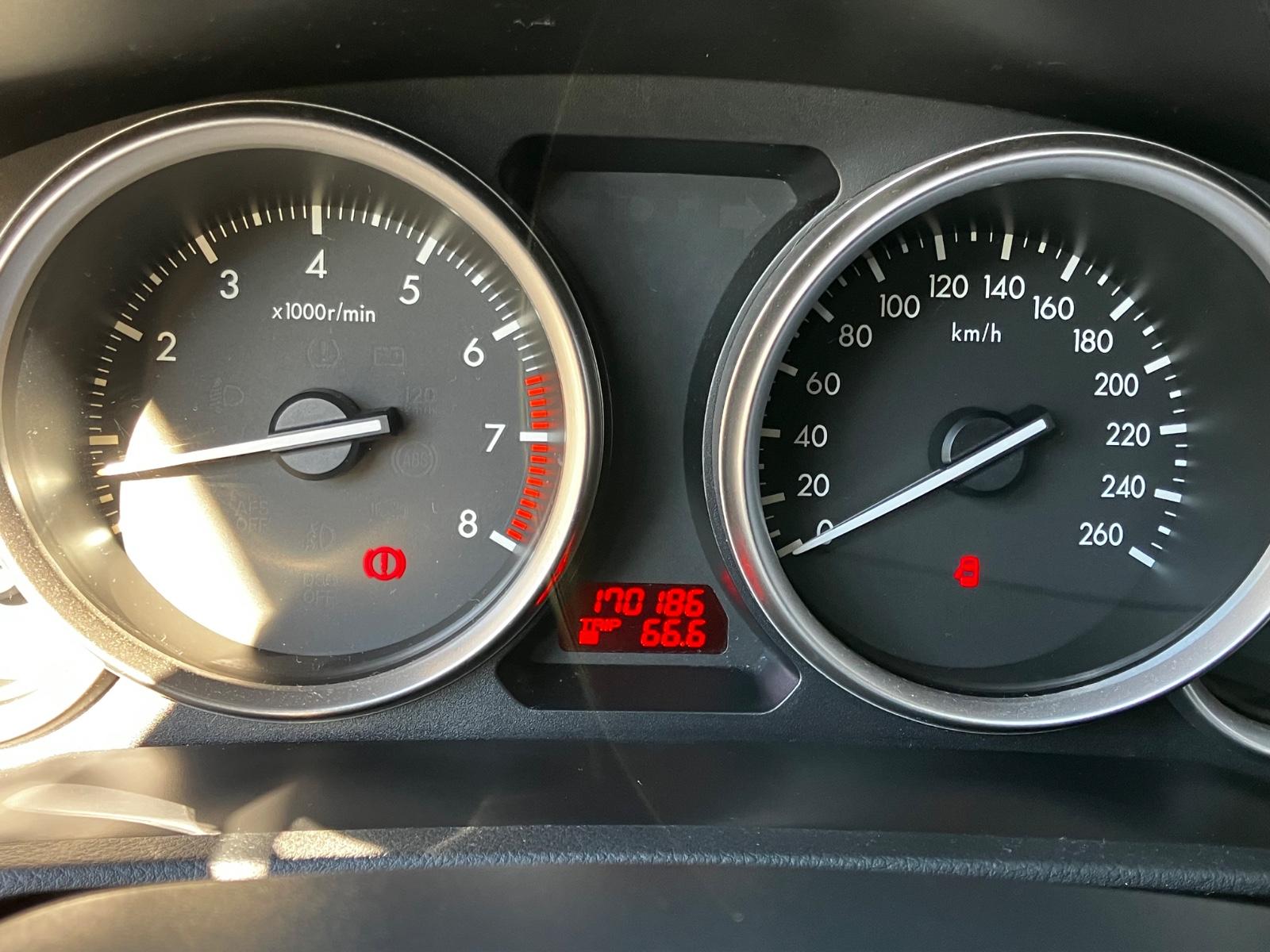 Mazda 6 2011 — photo 10