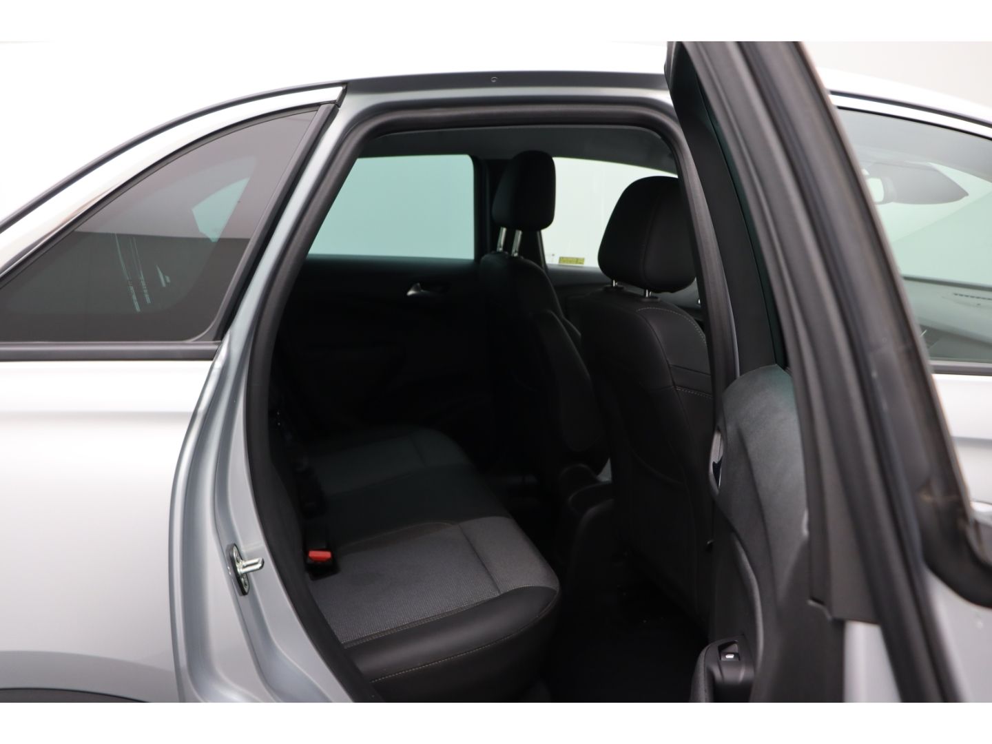 Fahrzeugabbildung Opel Crossland 1.2 Business Elegance Kamera LED Navi