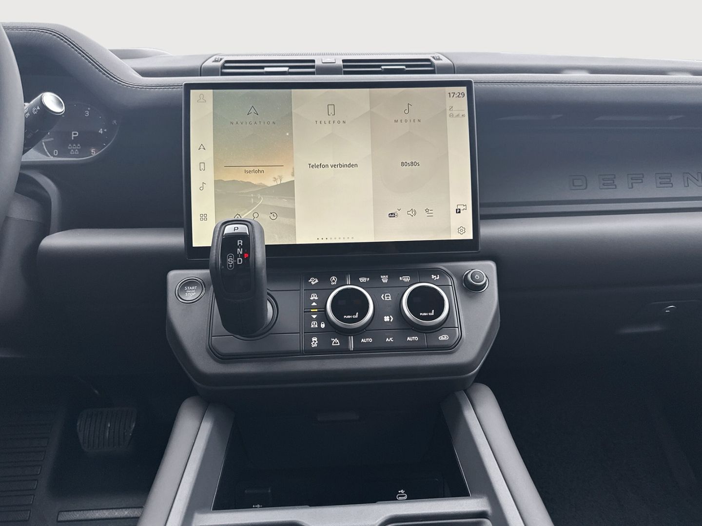 Land Rover Defender - Bild 13