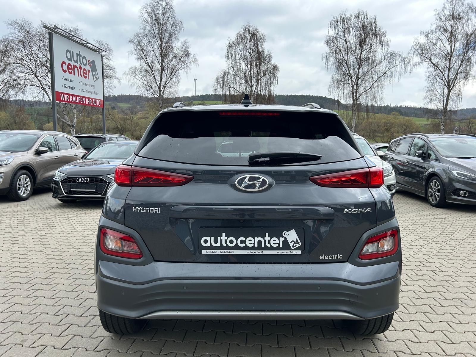 Fahrzeugabbildung Hyundai Kona Elektro Style°64 kWh°