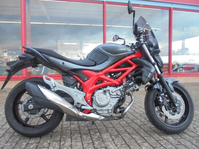 Suzuki SFV650 Gladius ABS