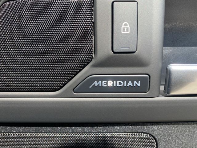 Land Rover Defender 90 D200 X-Dyn SE+ACC+Matrix+AHK+WiPa