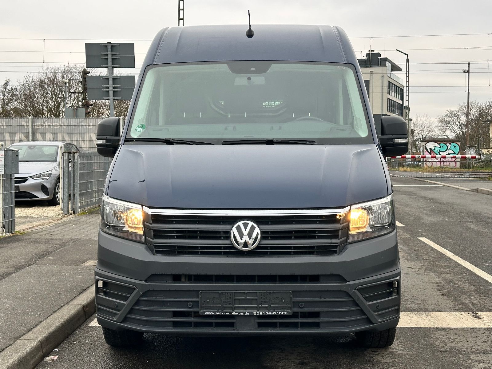 Fahrzeugabbildung Volkswagen CRAFTER KASTEN M.2021 35 MITTELLANG HOCHDACH RWD