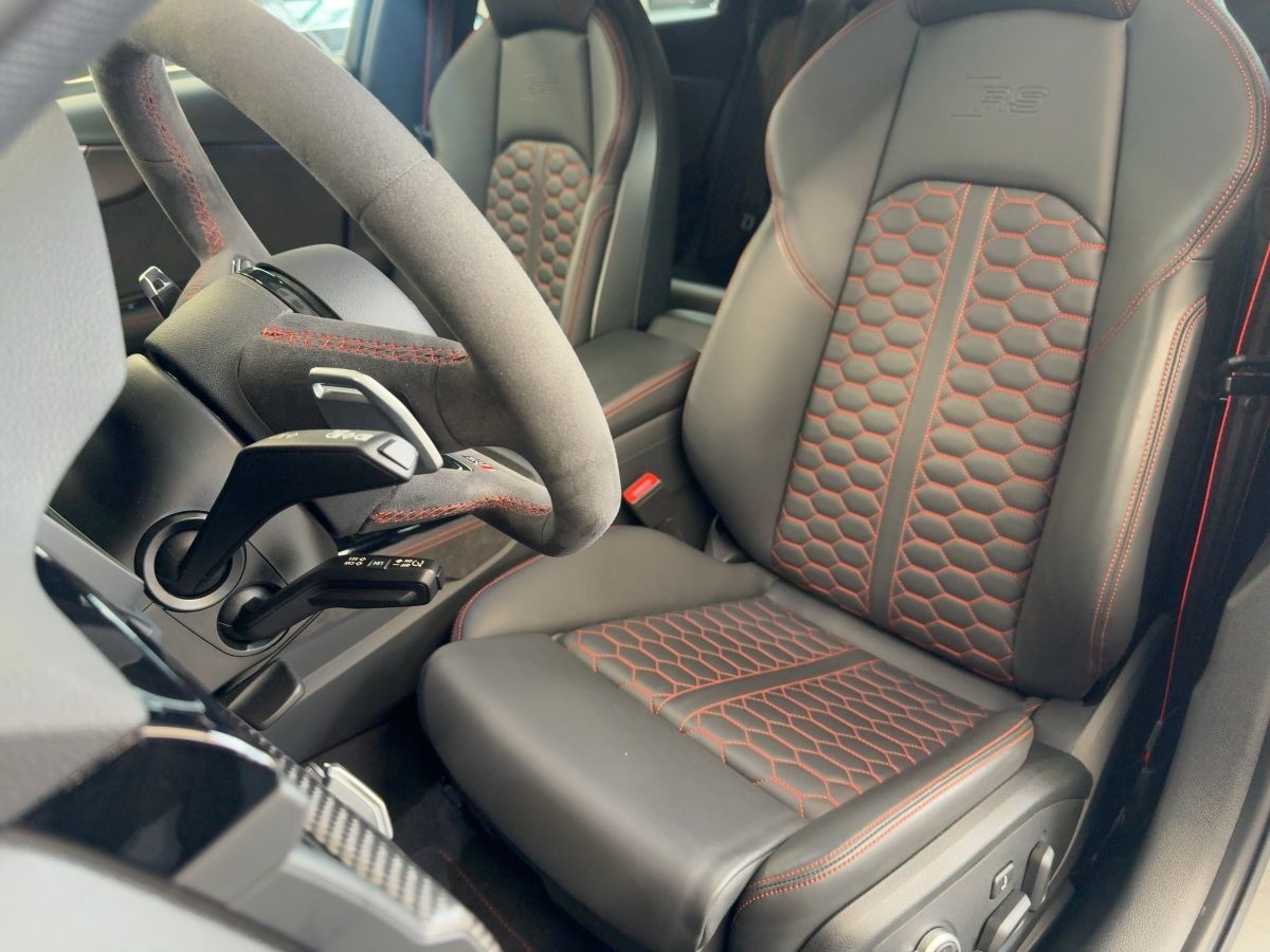 Audi RS4 - Bild 17