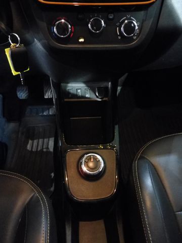 Dacia Spring Electric Comfort Plus 8-fach bereift