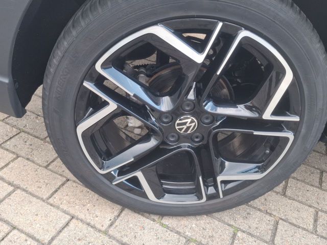 Taigo R-Line 1.0 TSI Matrix-LED Keyless 18 LM