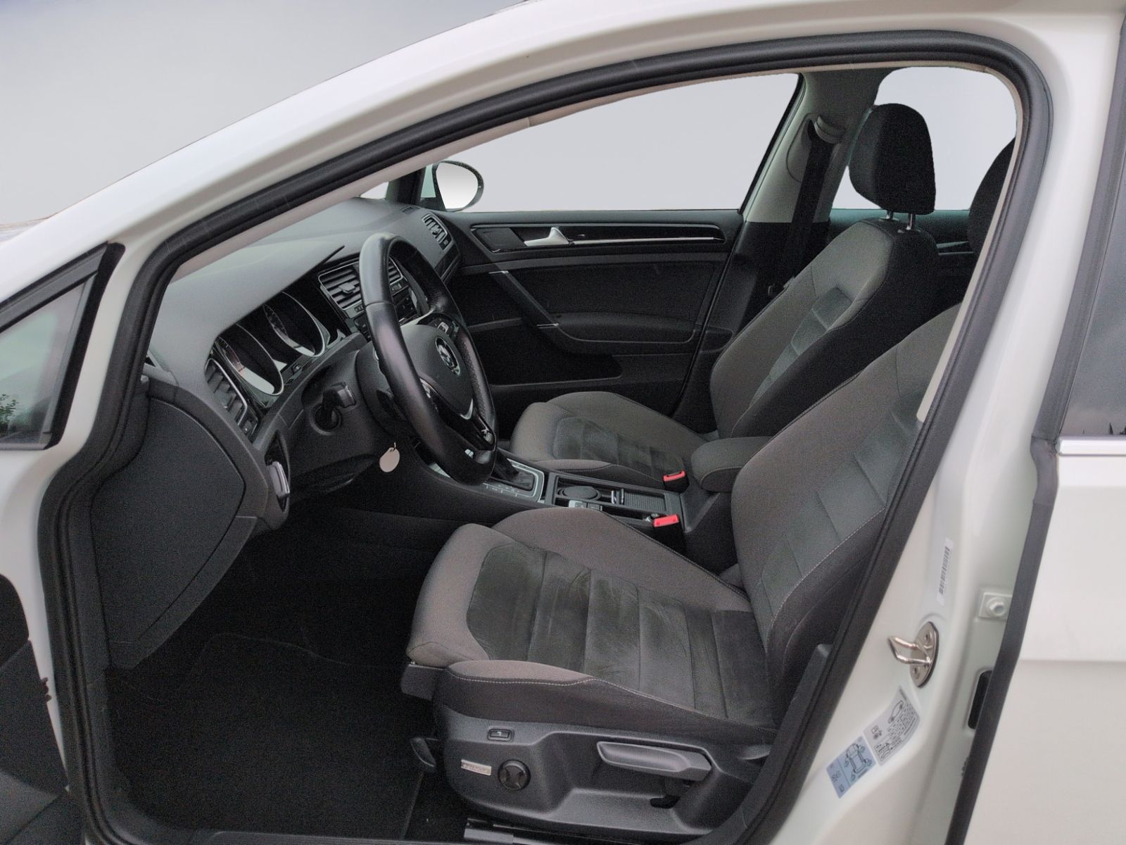 Golf Variant 1.5 TSI DSG Highline AHK+NAVI+ACC