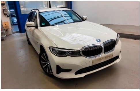 BMW 320e Advantage SAG/HUD/Laser/Brems&Driv&ParkAssi