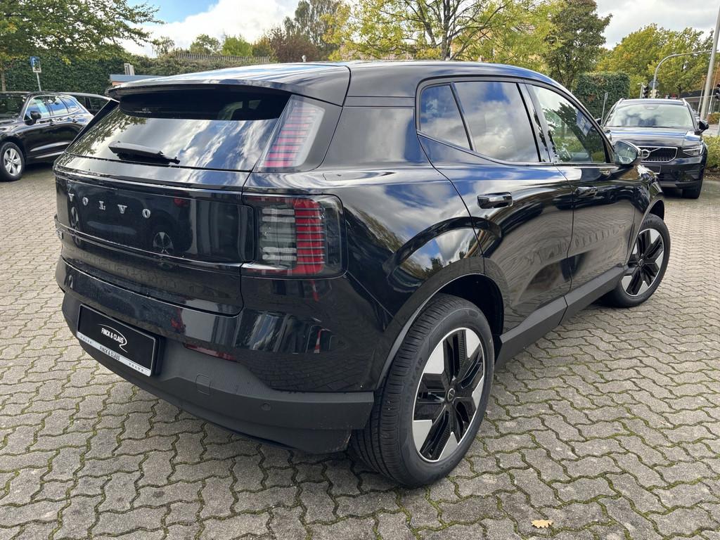 Volvo EX30 Core P5 Long Range, миниатюра 3