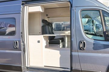 Fahrzeugabbildung Tourne Tourne 6.0 BLACK EDITION | LAGER