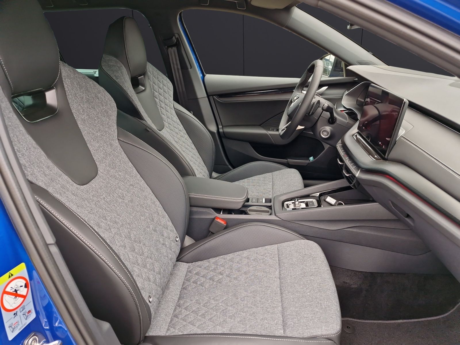 Fahrzeugabbildung SKODA Octavia Combi Sportline 1.5 TSI Matrix LED HUD R