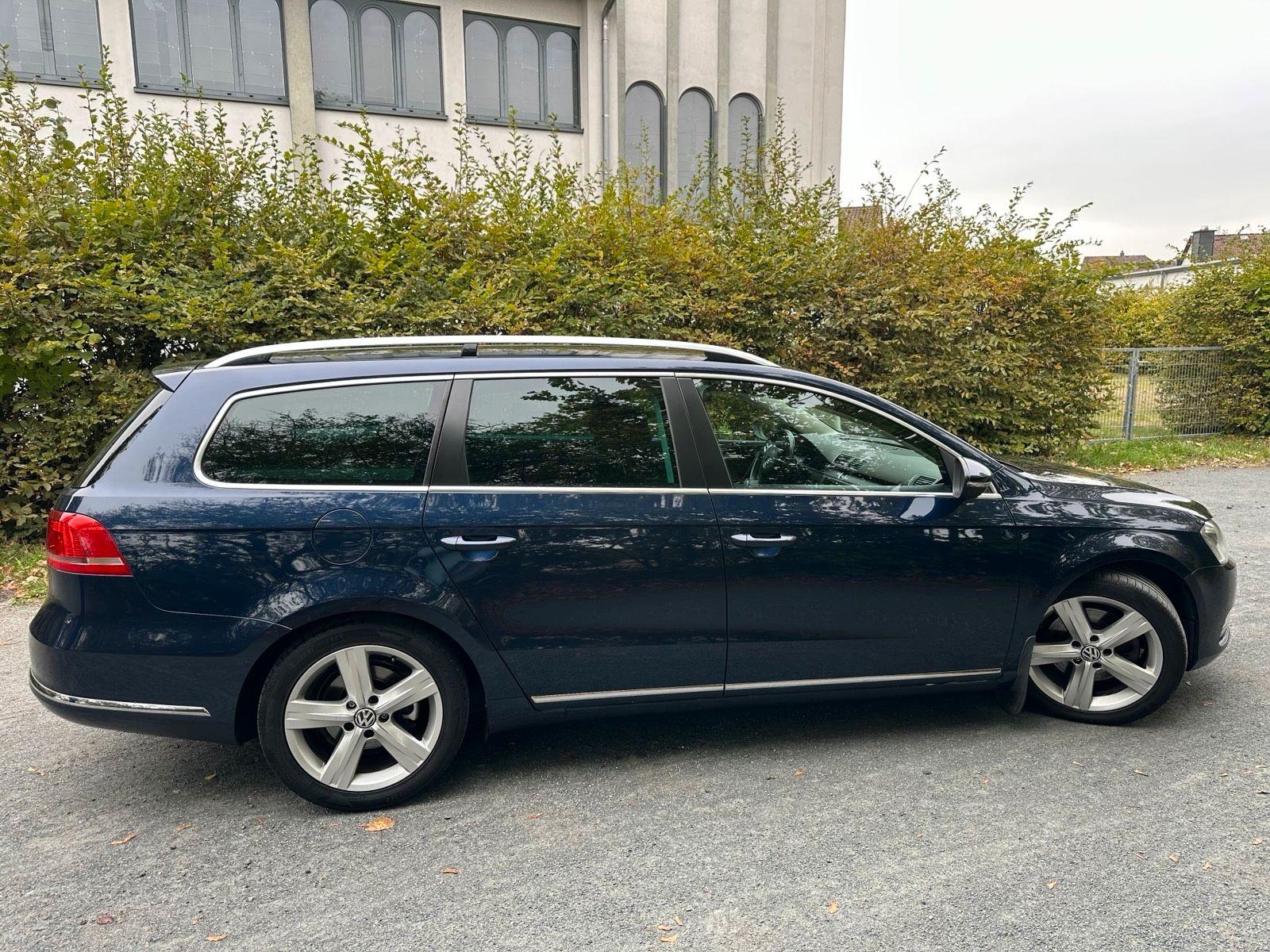 Volkswagen Passat 2011 — фото 8