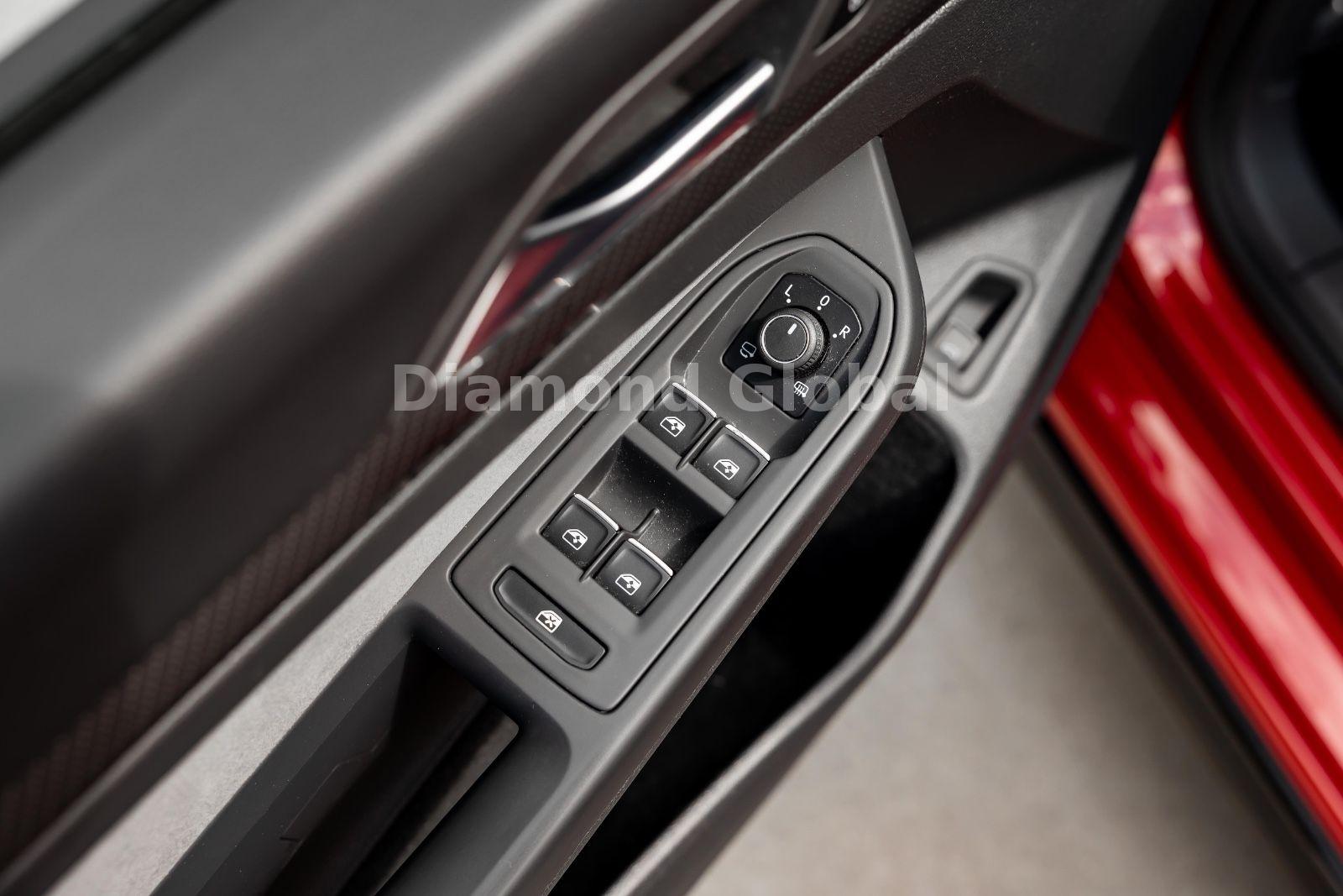 Volkswagen Golf VIII Variant R-Line eTSI, миниатюра 21