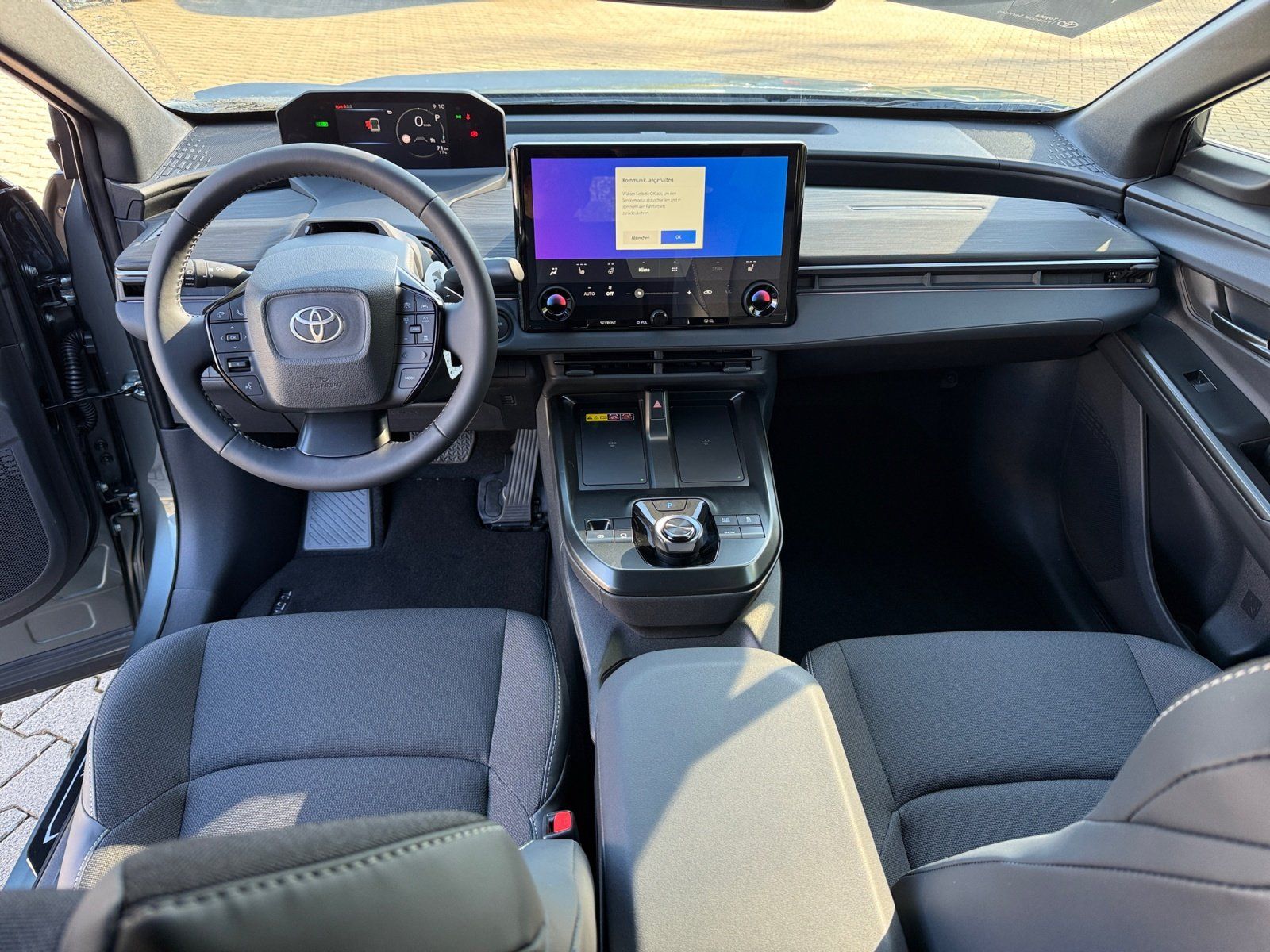 Toyota C-HR - Bild 11