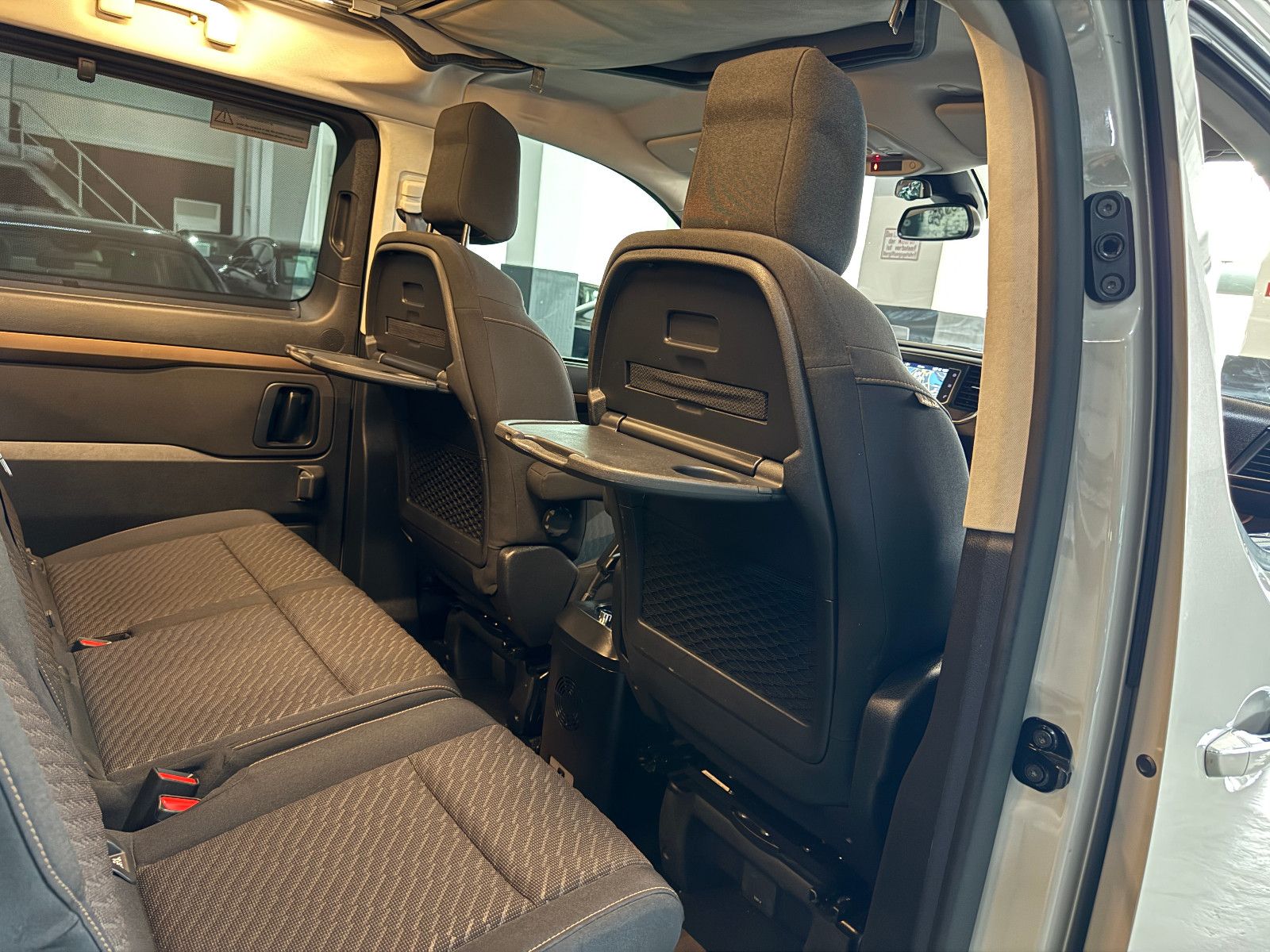 Fahrzeugabbildung Toyota DETHLEFFS CROSSCAMP FLEX 7-SITZER AUFSTELLDACH