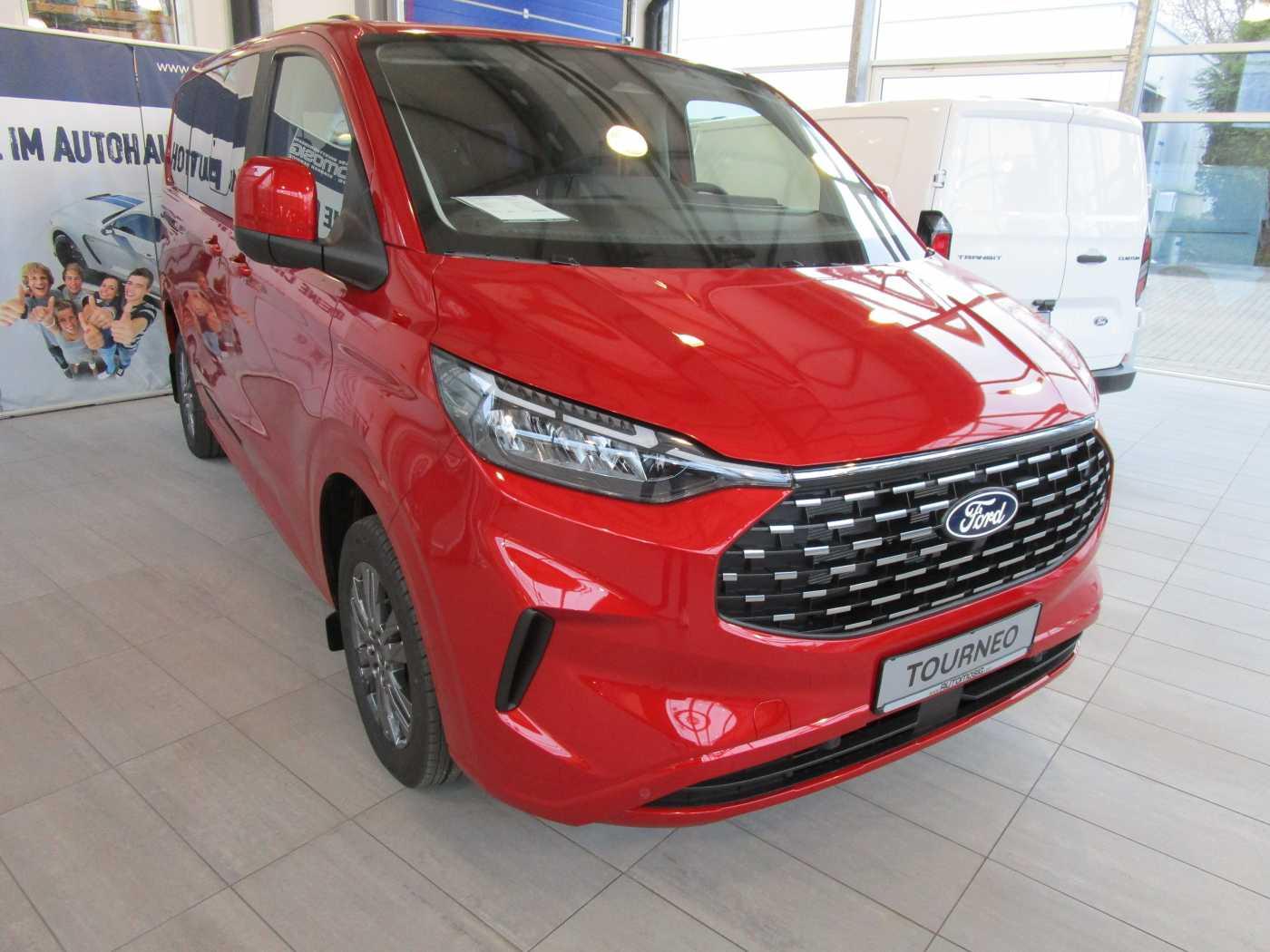 Ford Tourneo Custom320 Eco Blue L1H1 Titanium/AHK/RFK