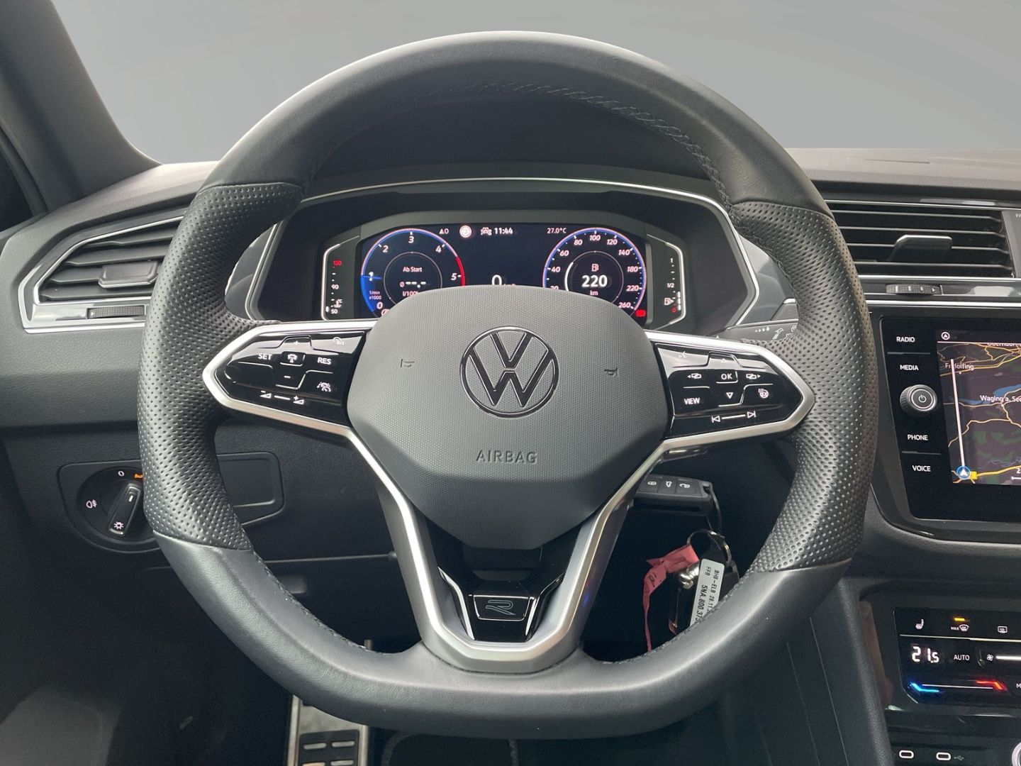 Volkswagen Tiguan R-Line 2.0 TDI Matrix StandHzg Kamera AHK foto 4