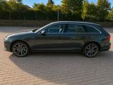 Audi A4 40 TDI S tronic S line Avant S line - Audi A4: Grün, mit Navigationssystem