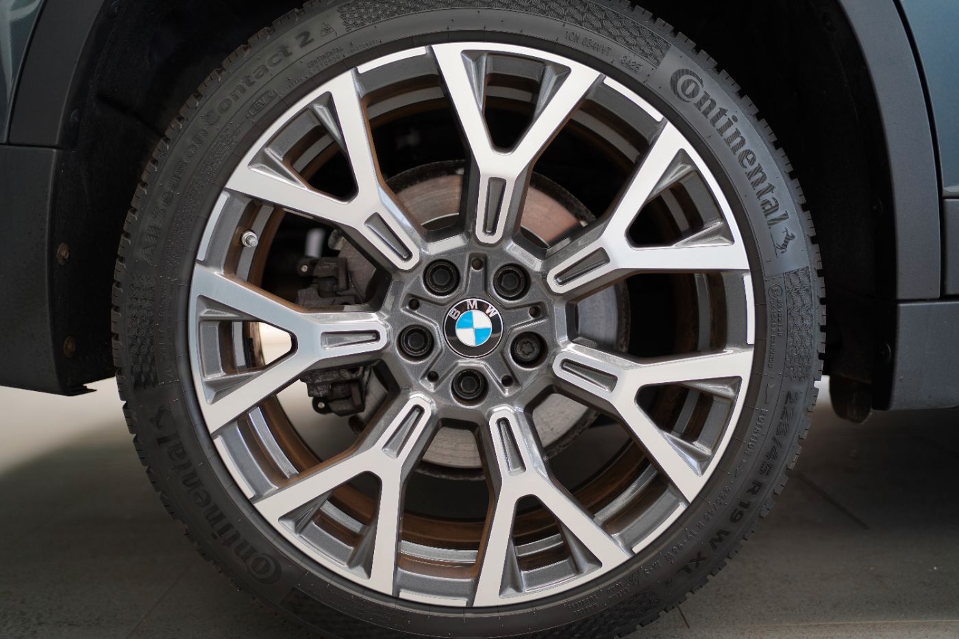 Fahrzeugabbildung BMW X1 20i Sport Line Rückfahrkamer+Navi+Sitzheiz+LE
