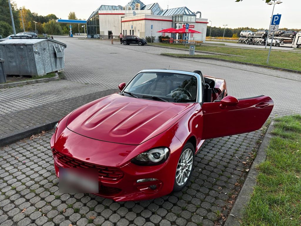 Image of Fiat 124 Spider
