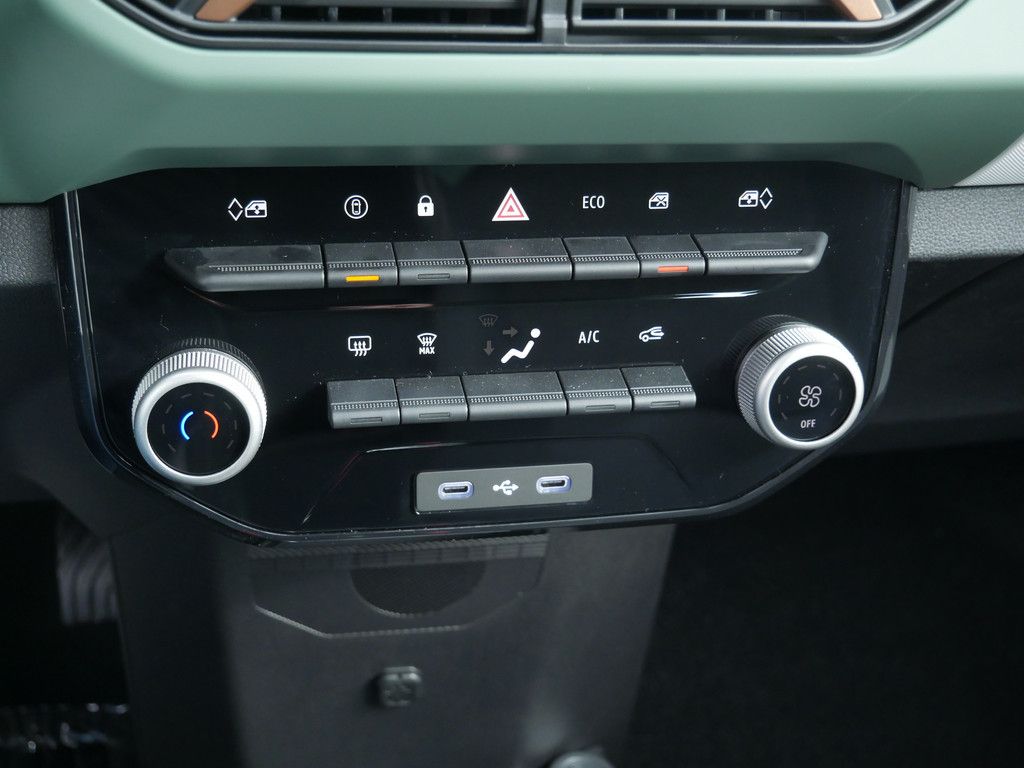 Fahrzeugabbildung Dacia Spring Extreme Electric 65 CCS-Schnellladung