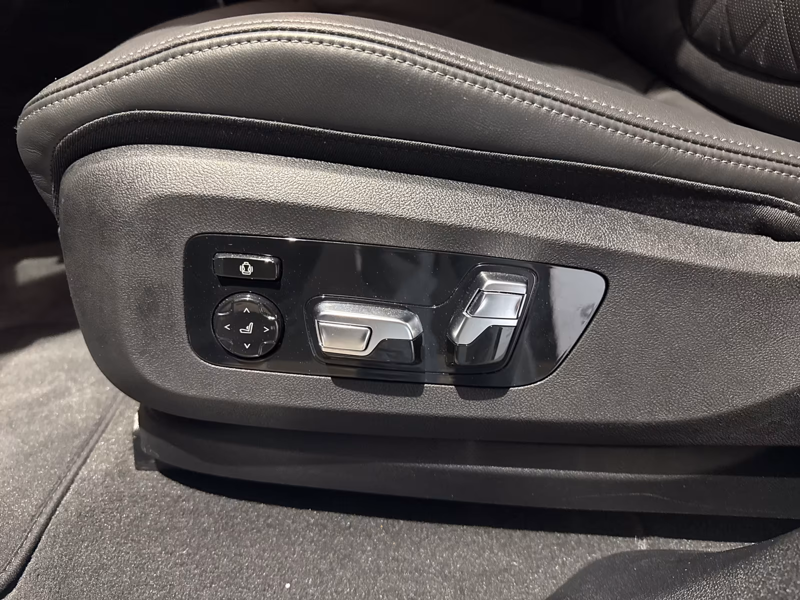 BMW X6 xDrive30d M Sport Pro "22" INDIVIDUAL – 14