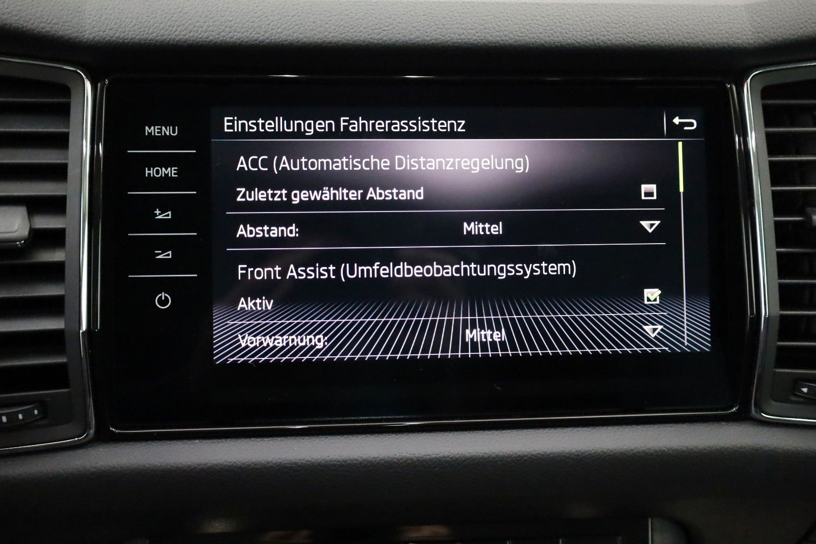 Fahrzeugabbildung SKODA Kodiaq Drive 125 4x4 7 Si,Navi,LED,ACC,AHK,SR+WR