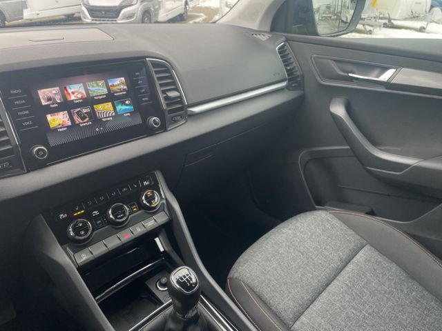 Skoda Karoq 1.0 TSI Clever LED 4XSHZ AHK PDC ALU