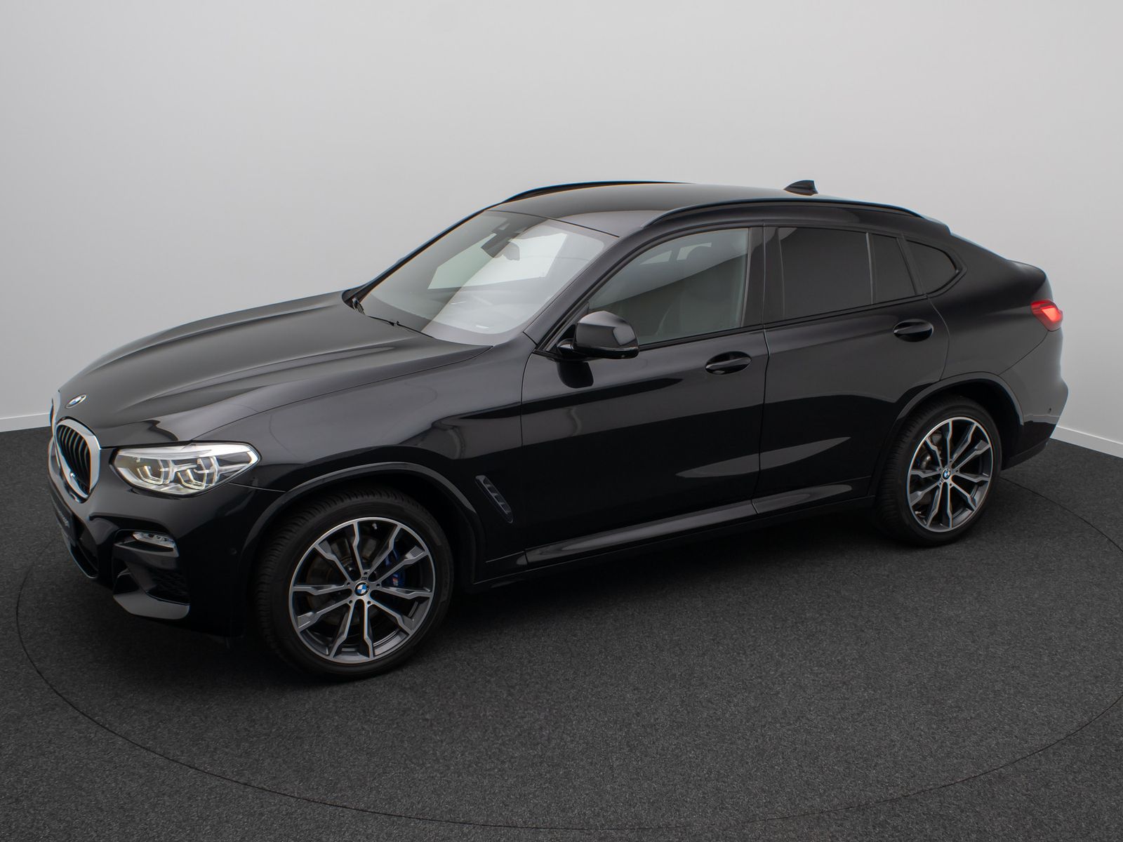 Fahrzeugabbildung BMW X4 xD30d M Sport ACC 360&deg;AHK DispKey HUD H/K 20"
