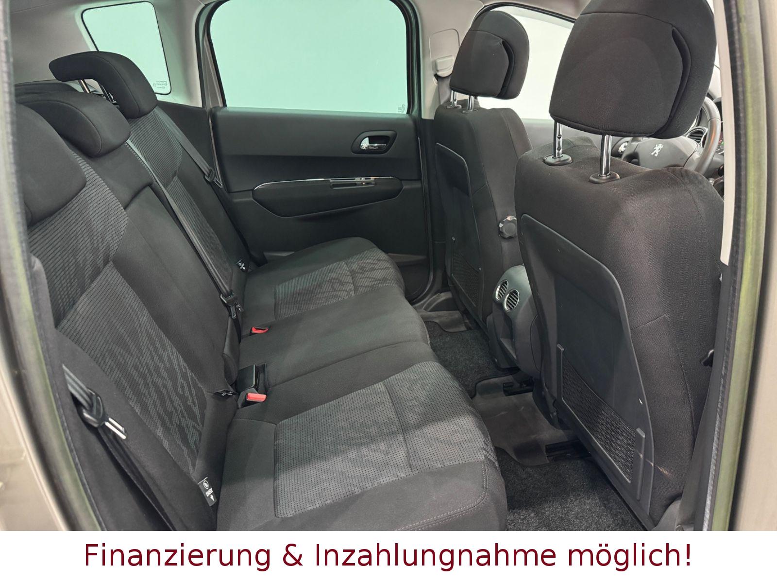 Peugeot 3008 2.0 HDi Premium *PANORAMA,SITZHEIZUNG!*