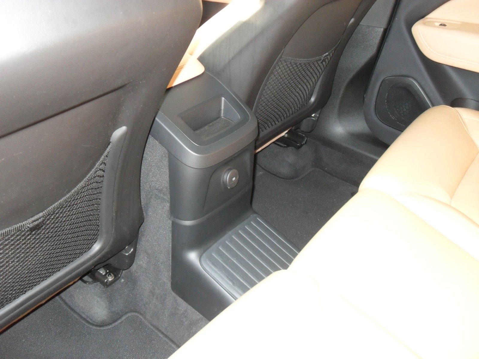 Fahrzeugabbildung Volvo XC 60 T6 Inscription | AWD