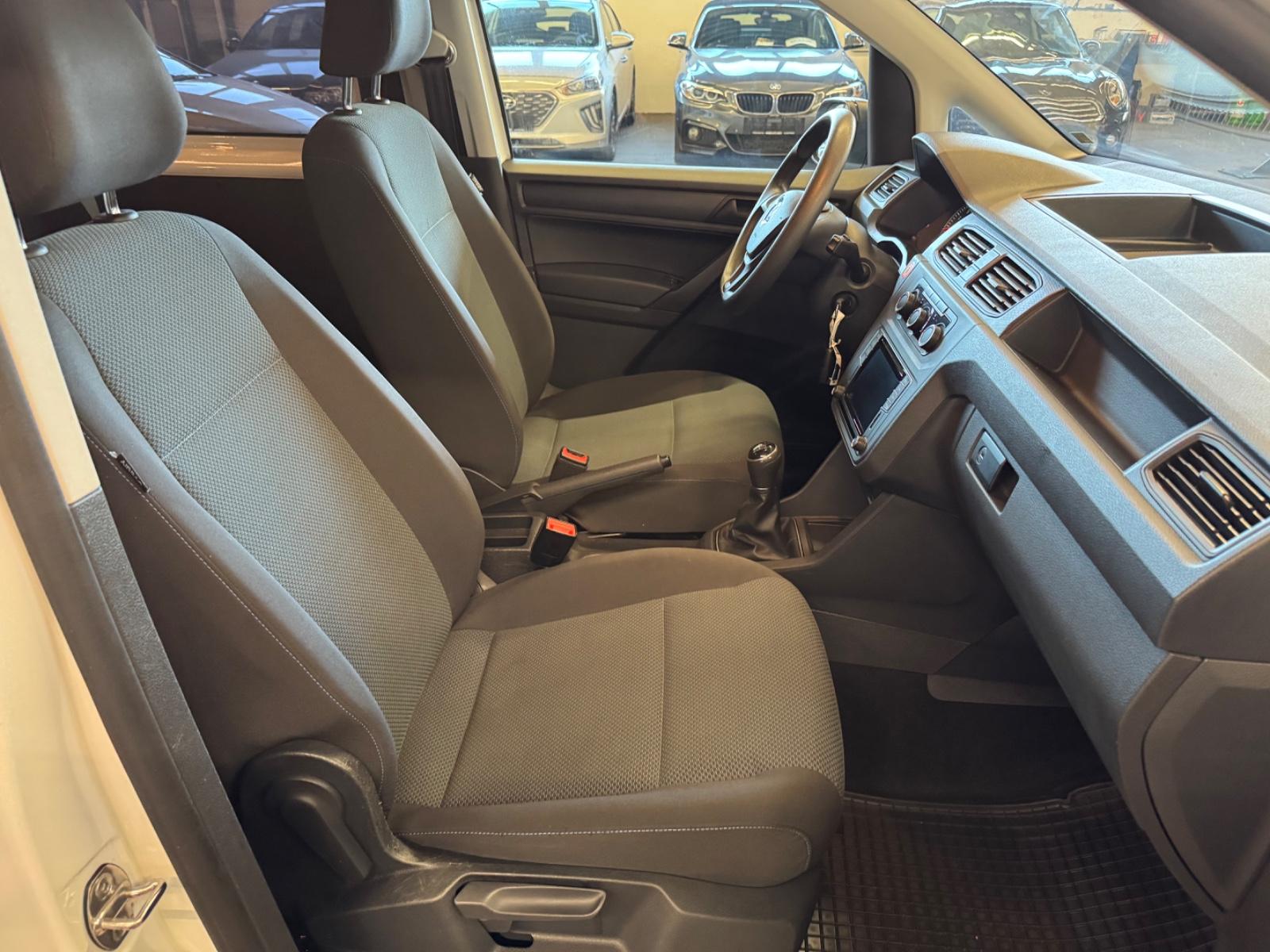 Volkswagen Caddy Maxi 1,4 Conceptline BMT-Navi-PDC-1 Hand