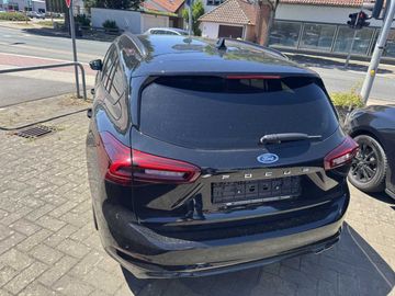 Ford Focus Turnier 1.0 EcoBoost Hybrid Aut. ST-LINE