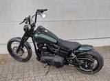 Harley-Davidson Street Bob Custom - HARLEY-DAVIDSON STREET BOB