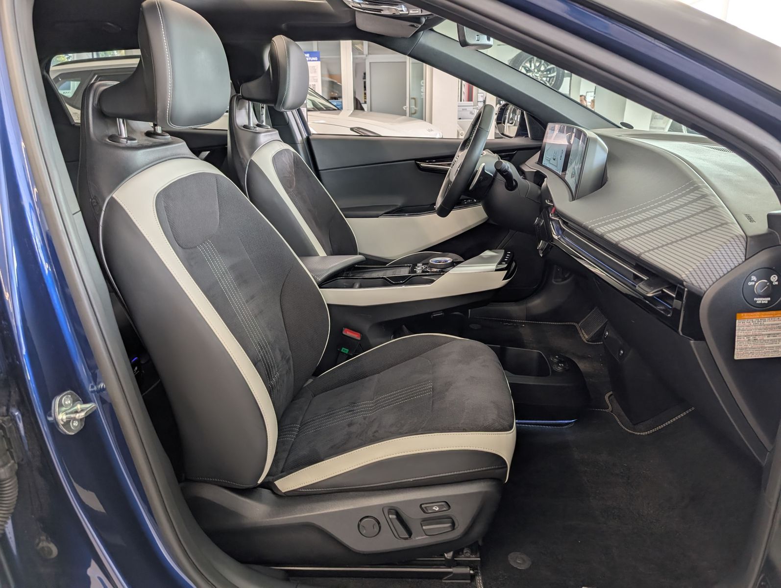 KIA EV6  AWD 77.4 kWh GT-line Glasdach AHK Design – Bild 15