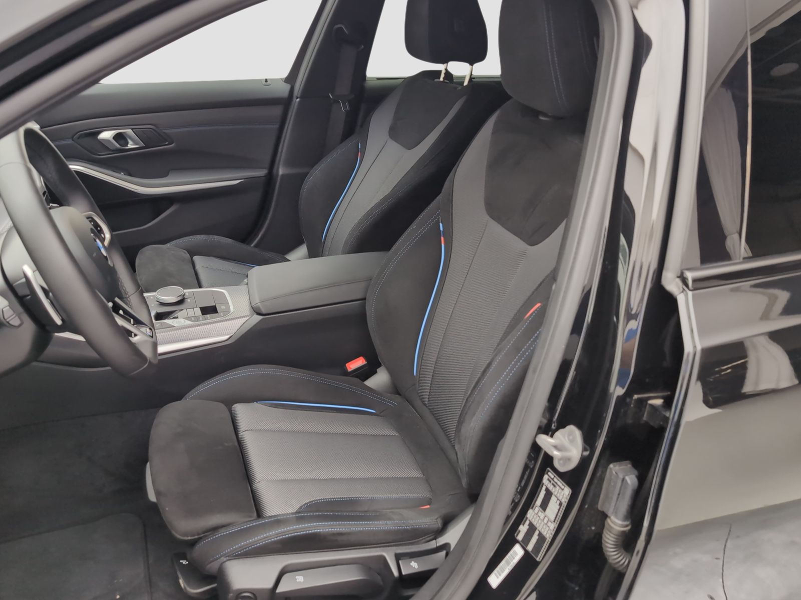 BMW 320 - Bild 8
