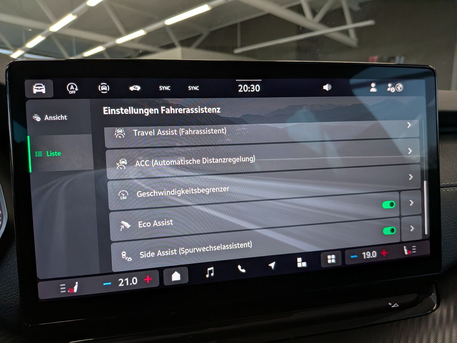 Fahrzeugabbildung SKODA Octavia 2.0 TDI DSG Sportline Matrix AHK 5J-Gara