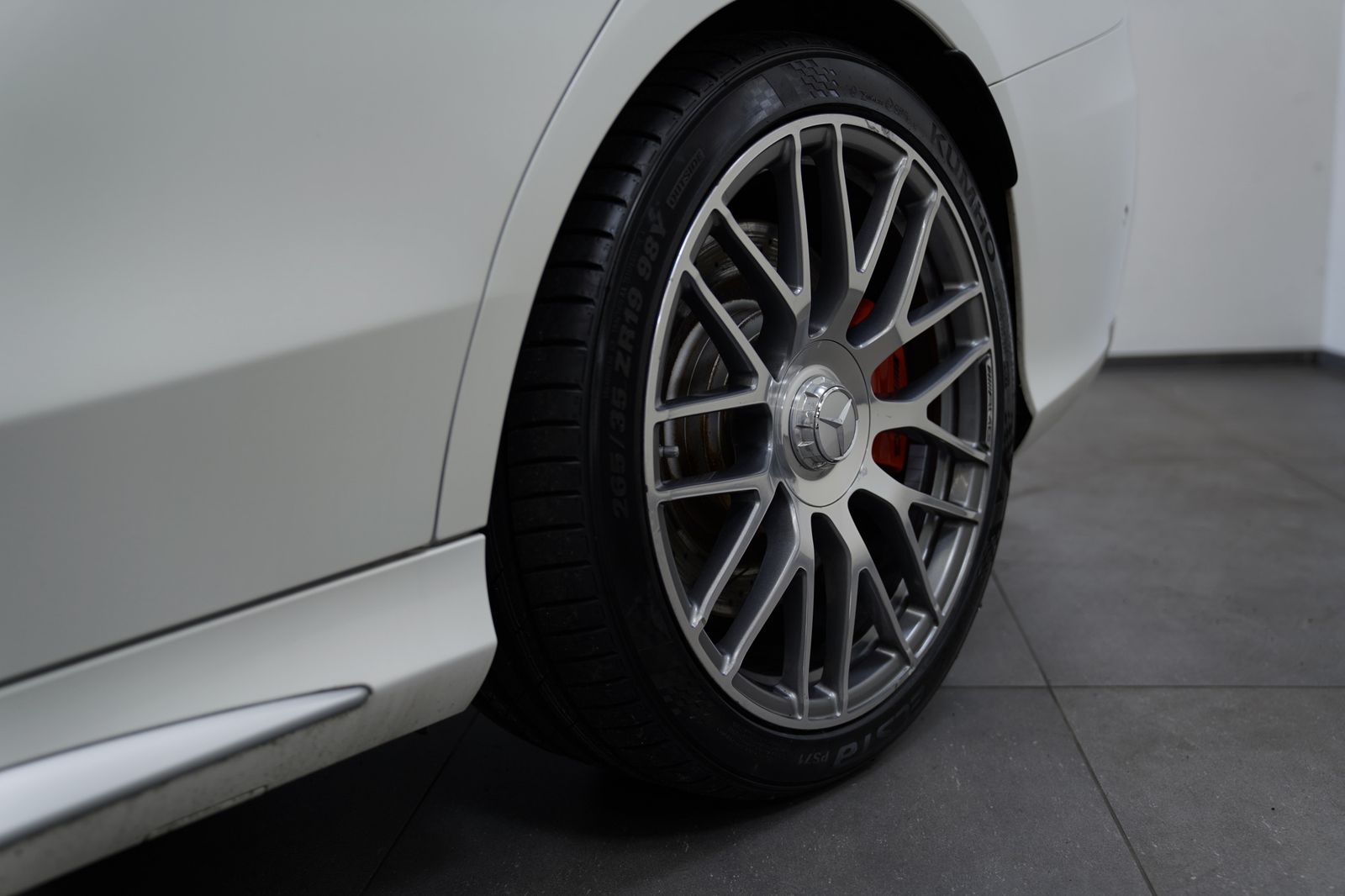 Mercedes Benz C 63 Amg