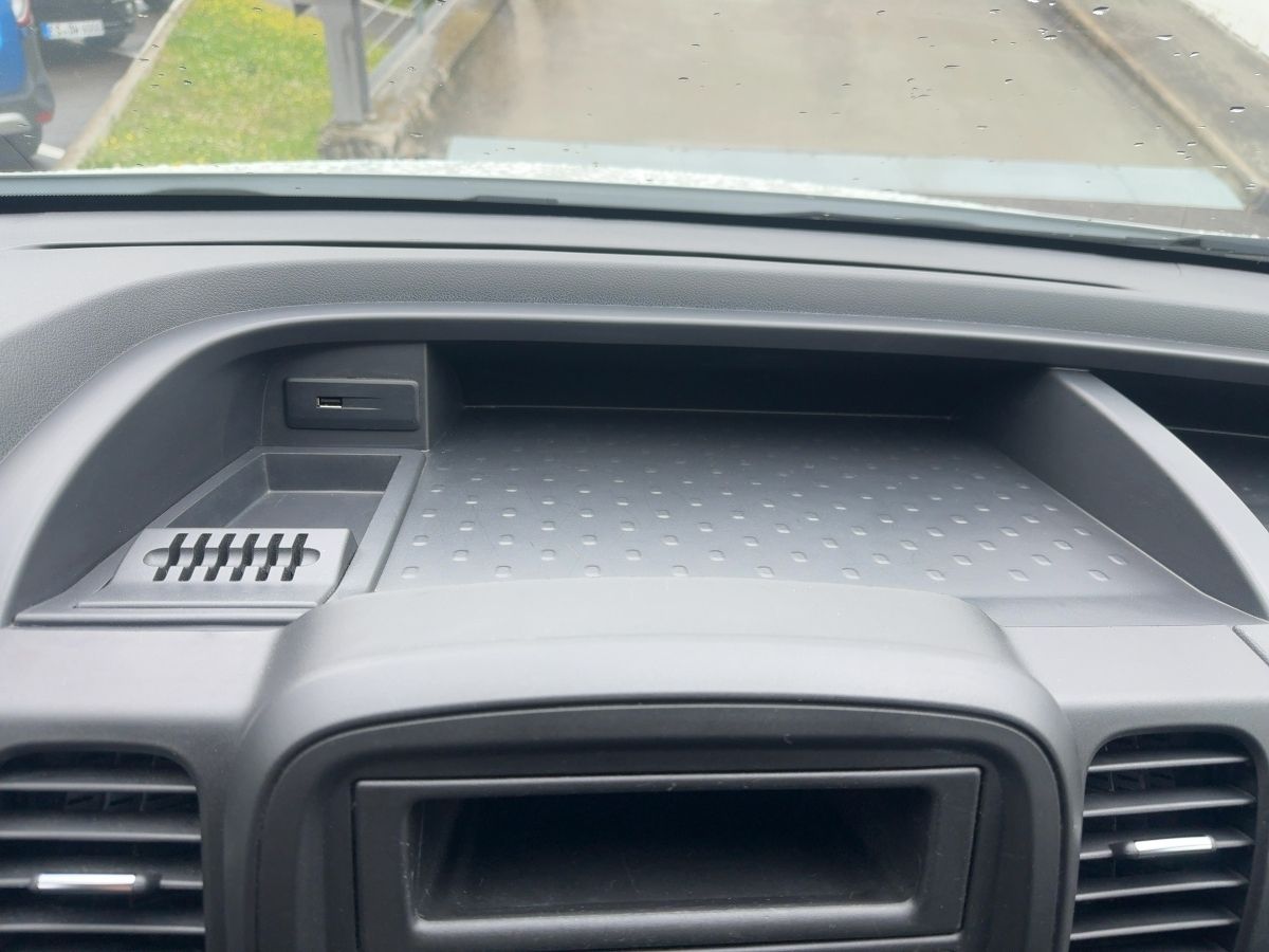 Fahrzeugabbildung Renault Trafic Kasten L1H1 3,0t 120 2.0dCi Klima EPH
