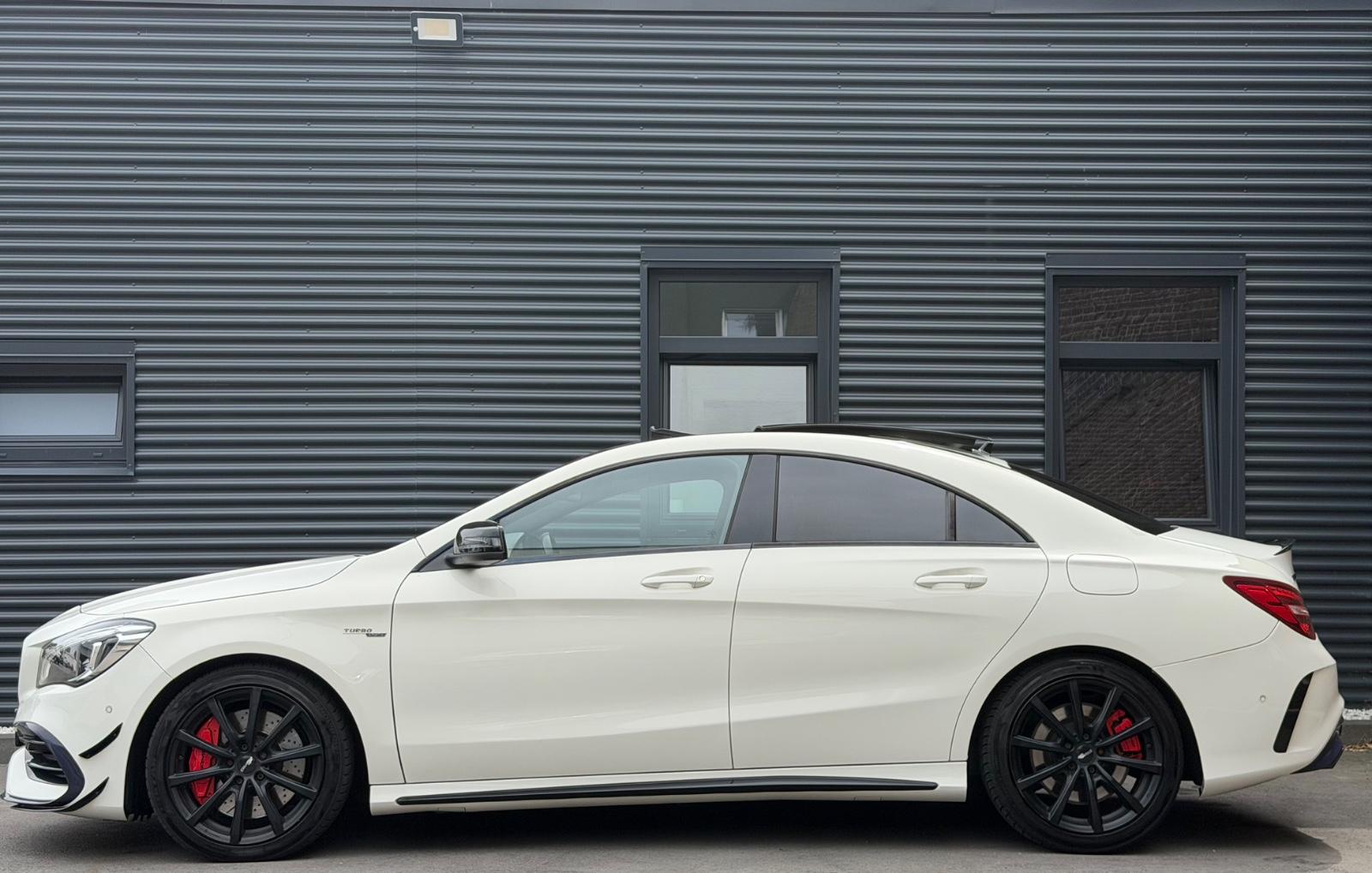 MERCEDES-BENZ CLA 45 AMG 381ch 4MATIC PERFORMANCE PANO MEMORY CARBON ÉCHAPP PERFORMANCE