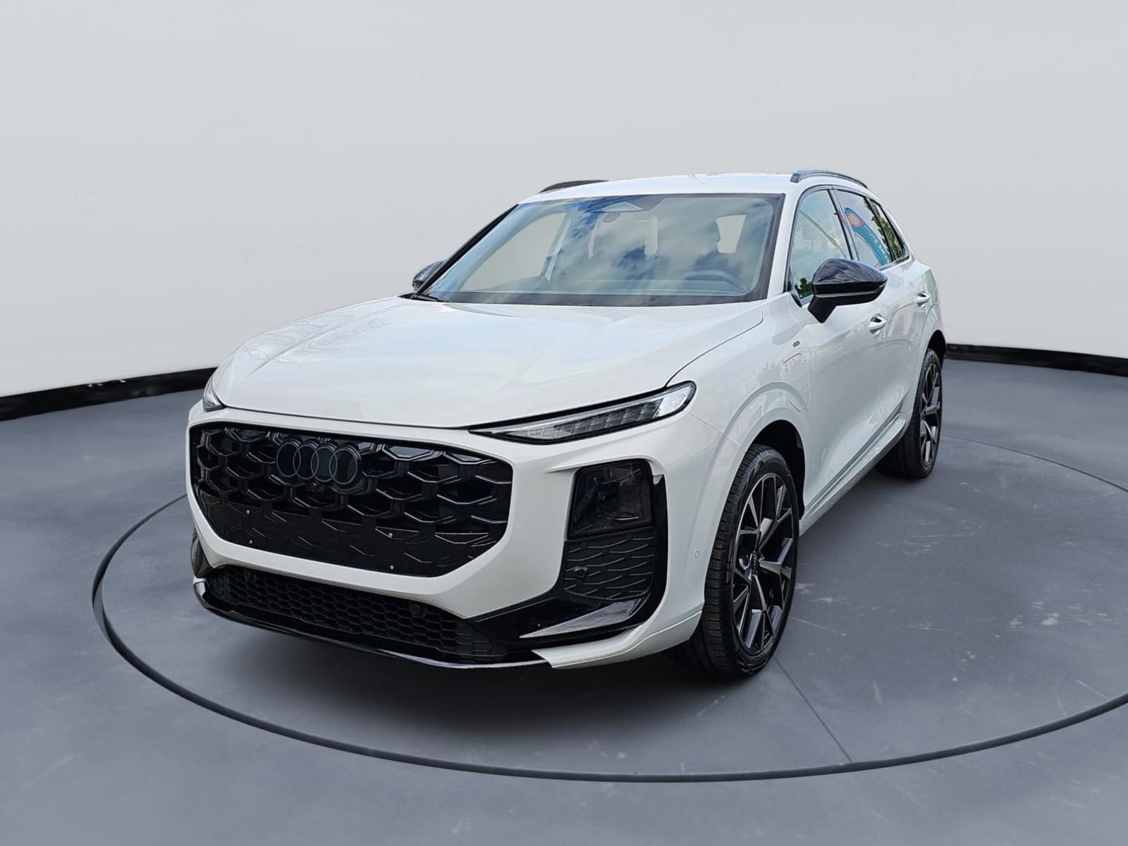 Audi Q3 e-hybrid 200 kW-Matrix-S Line-RFK-Tech Plus