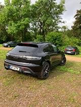 Porsche Macan S  - Porsche Macan in Leverkusen