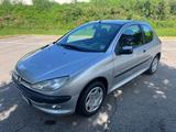 Peugeot 206 1.4 3p. XR - Peugeot Gebrauchtwagen von 2000
