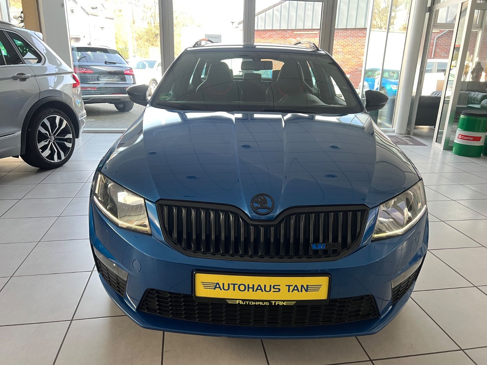 Fahrzeugabbildung SKODA Octavia Combi RS *RECARO*NAVI*