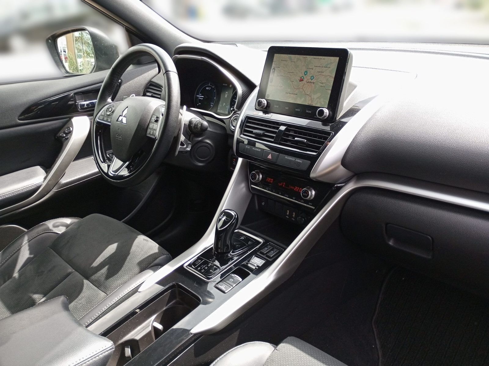 Fahrzeugabbildung Mitsubishi Eclipse Cross PHEV Plus SELECT AHK 4WD