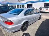 BMW 323Ci - - silberne BMW 323